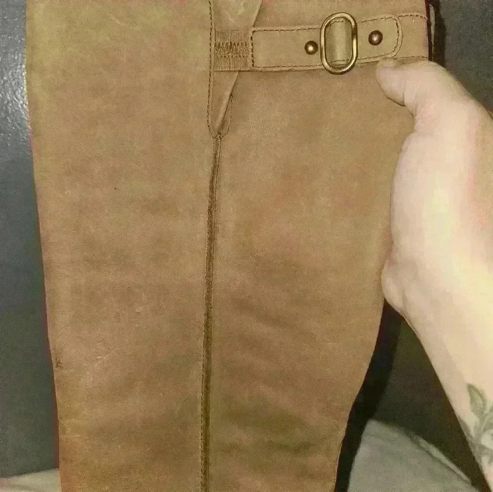 Born Womans Light Brown Mid-Calf Boot Size 10 - Picture 3 of 13